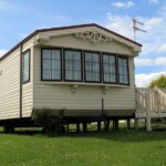 Alternative Options to Buying a Traditional House Alternative Options to Buying a Traditional House